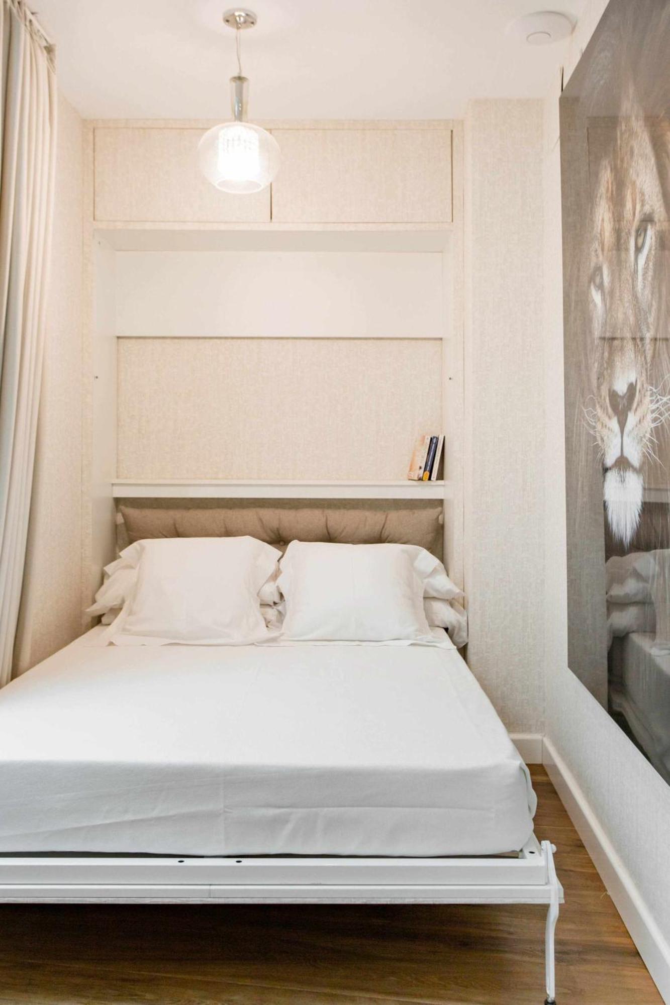 Apartment Revitalized In Historical Building Gerona